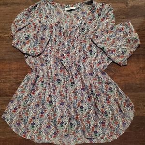 Rose & Olive White Floral 3/4 Sleeve Blouse